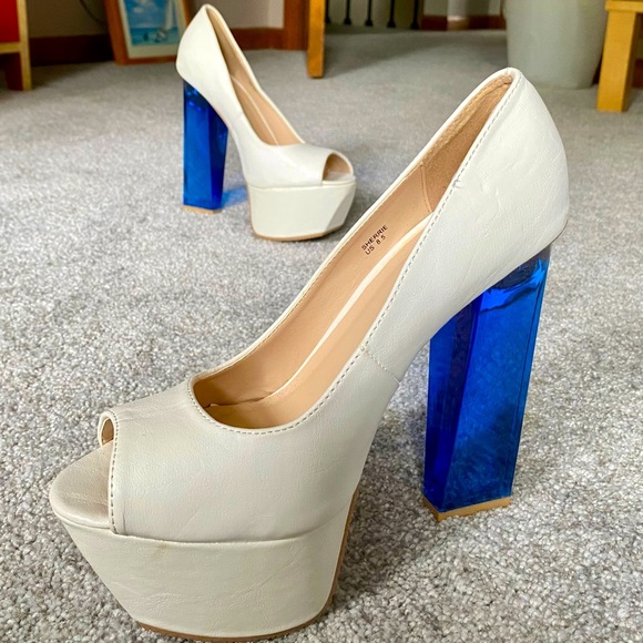 ❤️Stunning❤️ Beau & Ashe Blue Lucite Heeled Platforms - Picture 7 of 11